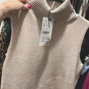 Sleeveless Turtleneck from ZARA